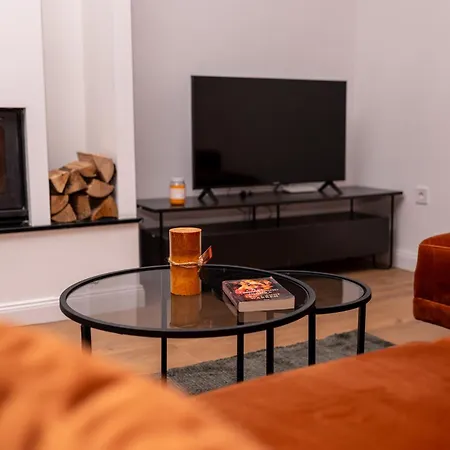 Jacqueline 2 * Пула