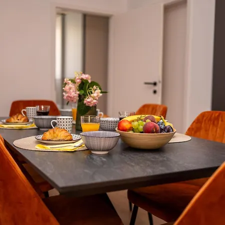 Jacqueline 2 Апартаменти