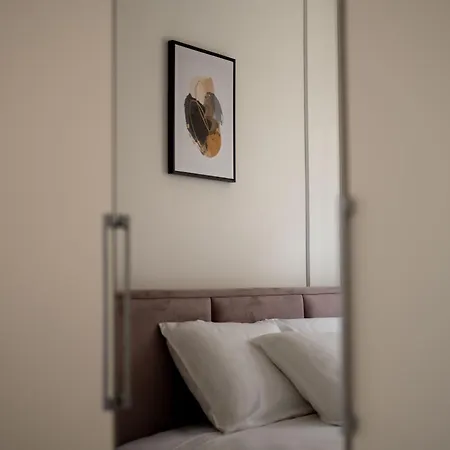 Jacqueline 2 Apartment